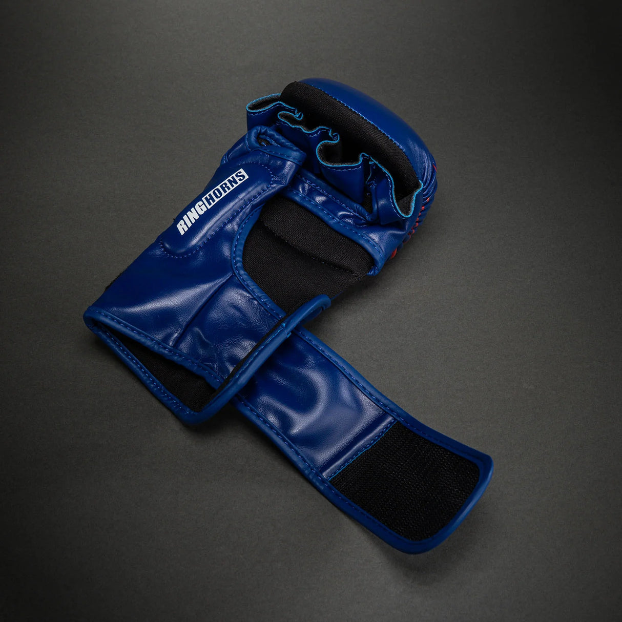 Ringhorns Charger Navy Blue/Red rokavice za sparing