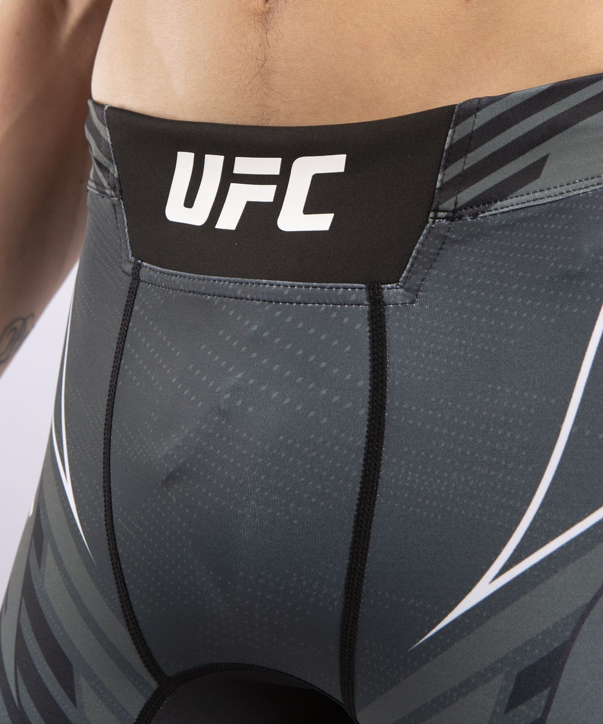 UFC Venum Pro Line Vale Tudo Black moške pajkice