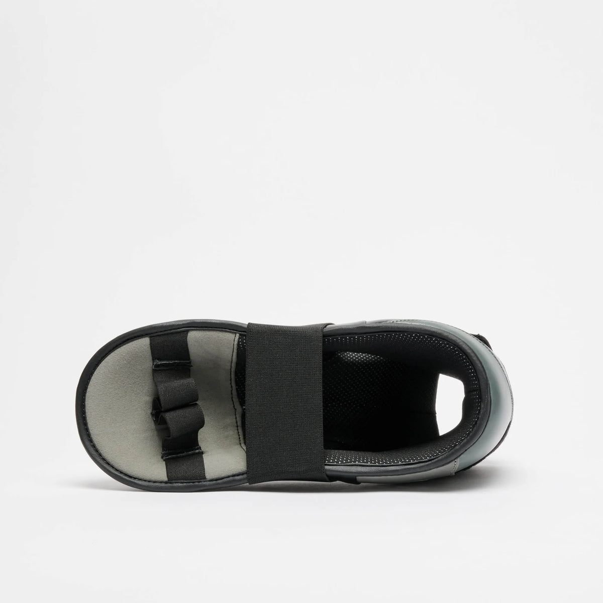 Leone 1947 CL167 Wako Black štitniki za stopalo