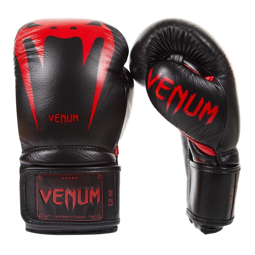 Venum Giant 3.0 Black/Red rokavice