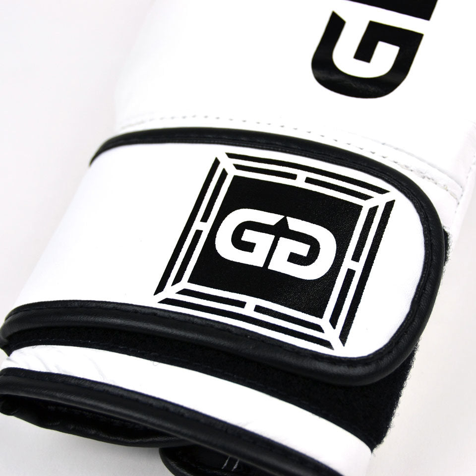 Fairtex x Glory White rukavice
