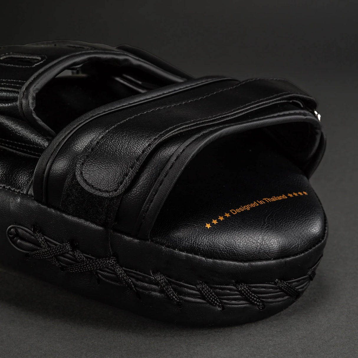 Venum Light Focus Mitts - Black/Gold (Pair)
