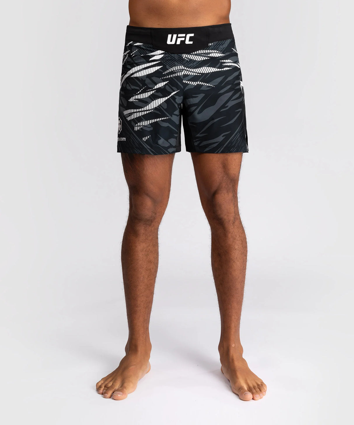 UFC Fusion by Venum Authentic Fight Night Men’s Short Fit Black Hlačke za MMA