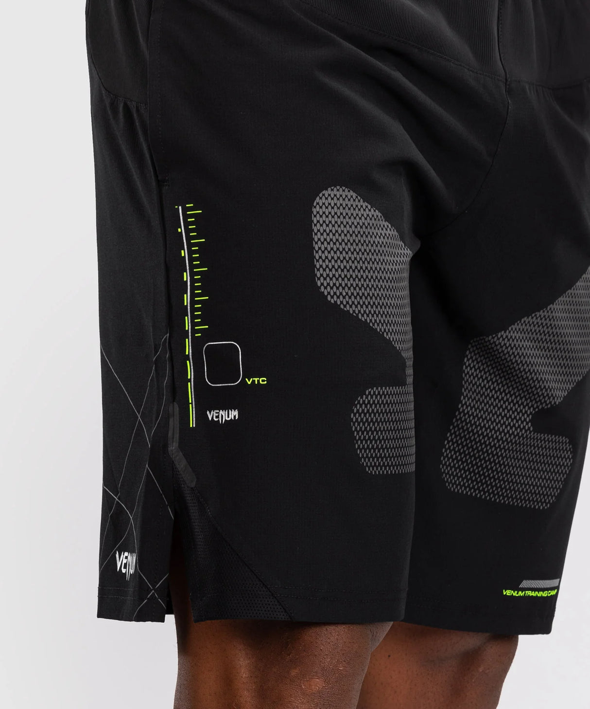 Venum Training Camp 4.0 Black/Neo Green Training Shorts