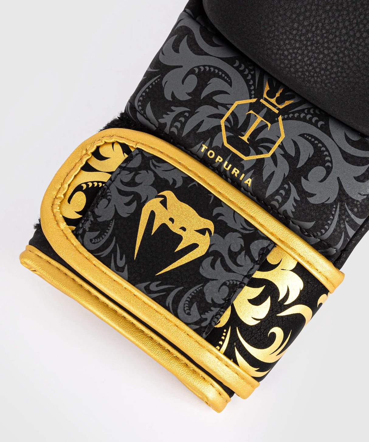Venum x Ilia Topuria Black/Gold Rukavice MMA Za Sparing