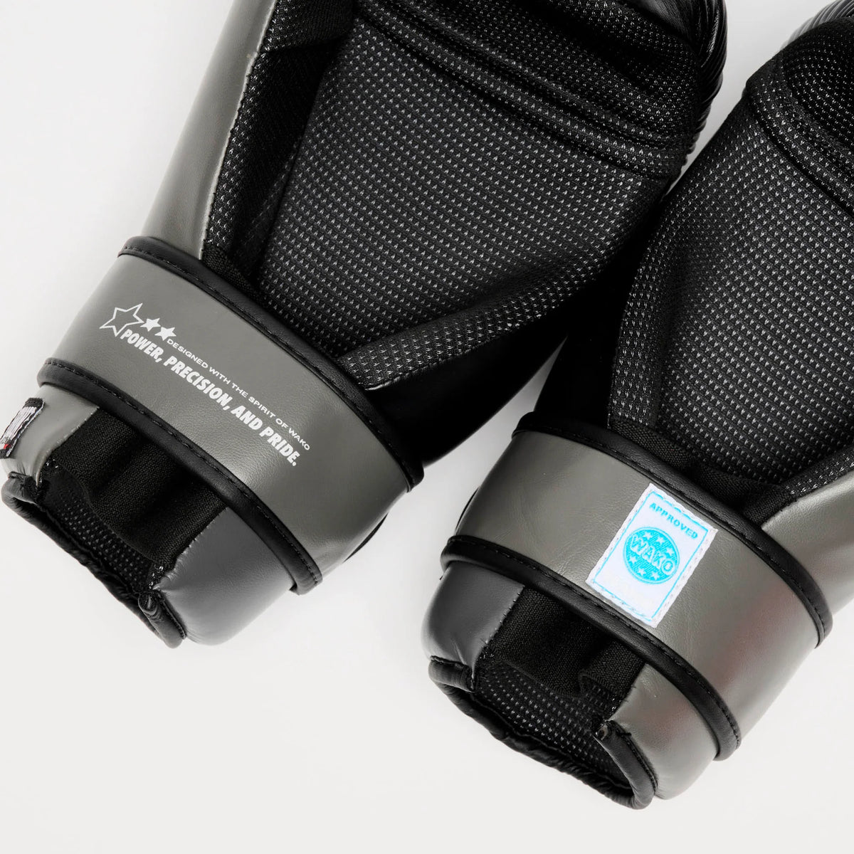 Leone 1947 GN600 WAKO Point Fighting Black Gloves