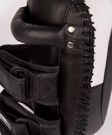 Venum Kick Boxing 2.0 Micro Fiber Black/White Fokuserji