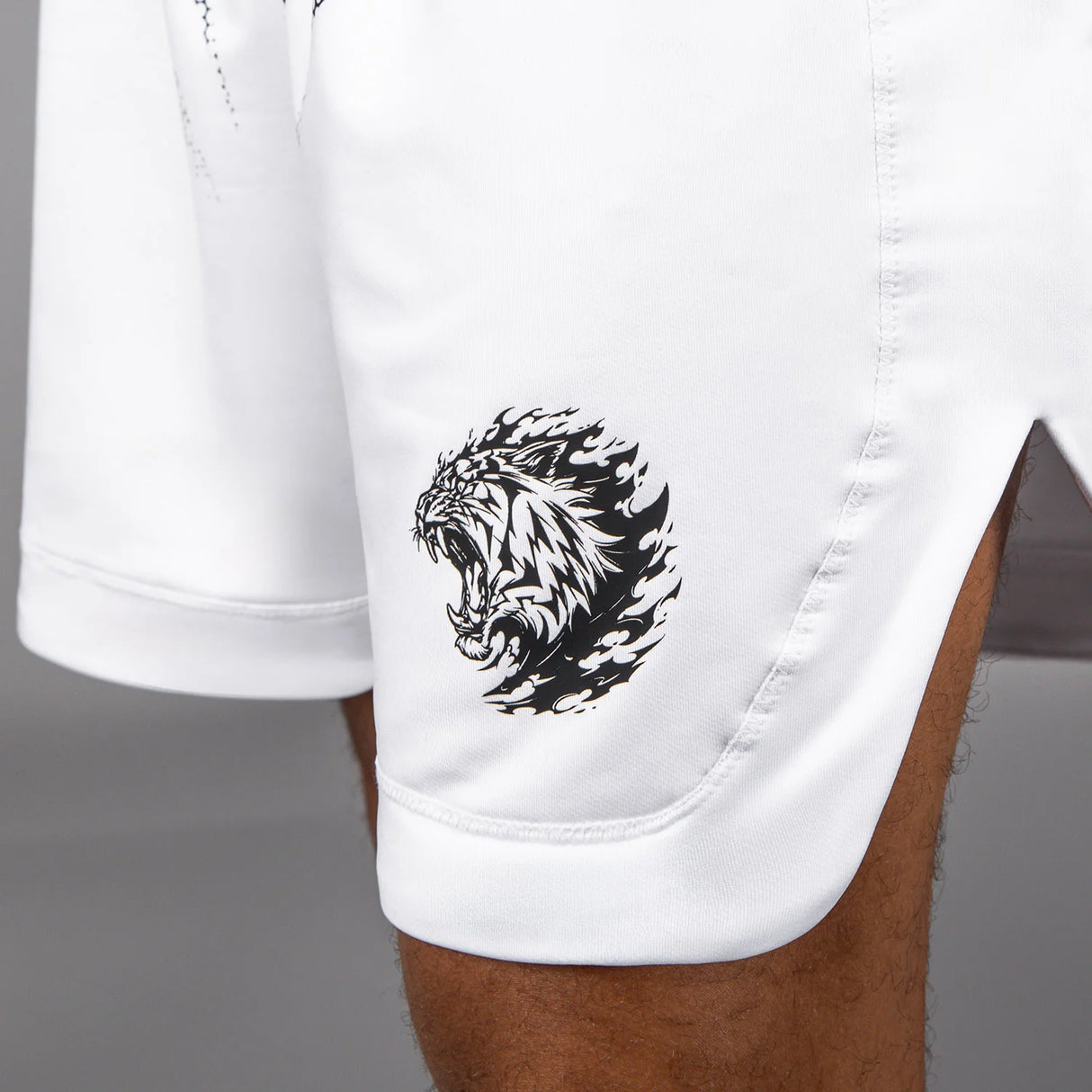 Venum x Mike Tyson Tiger Optical White/Deep Black Hlačke Za Boks