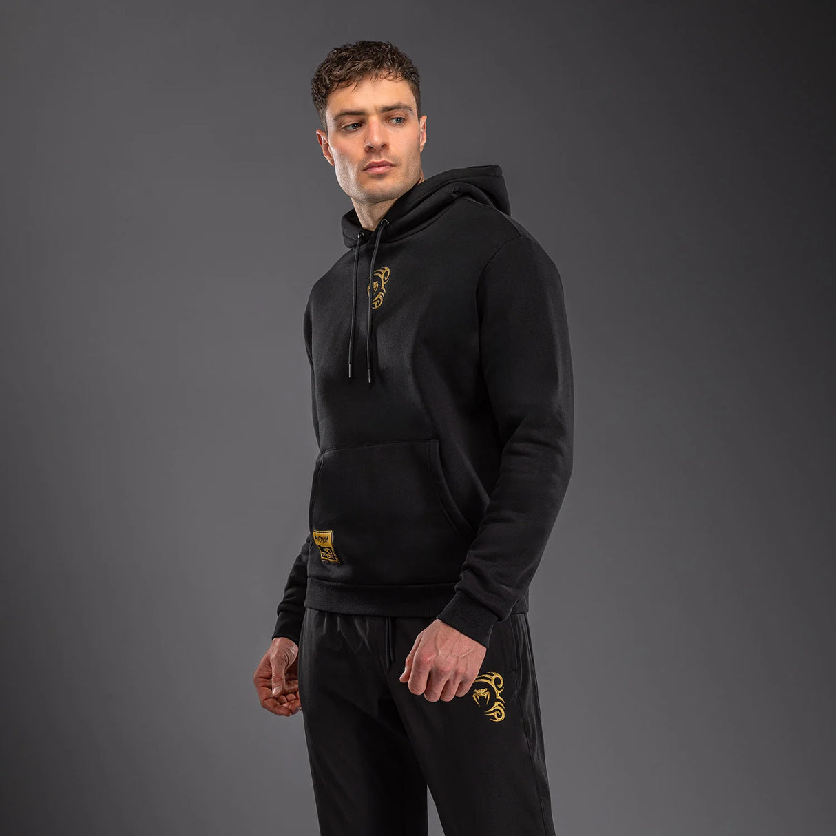 Venum x Mike Tyson Tiger Black/Gold Kapucar