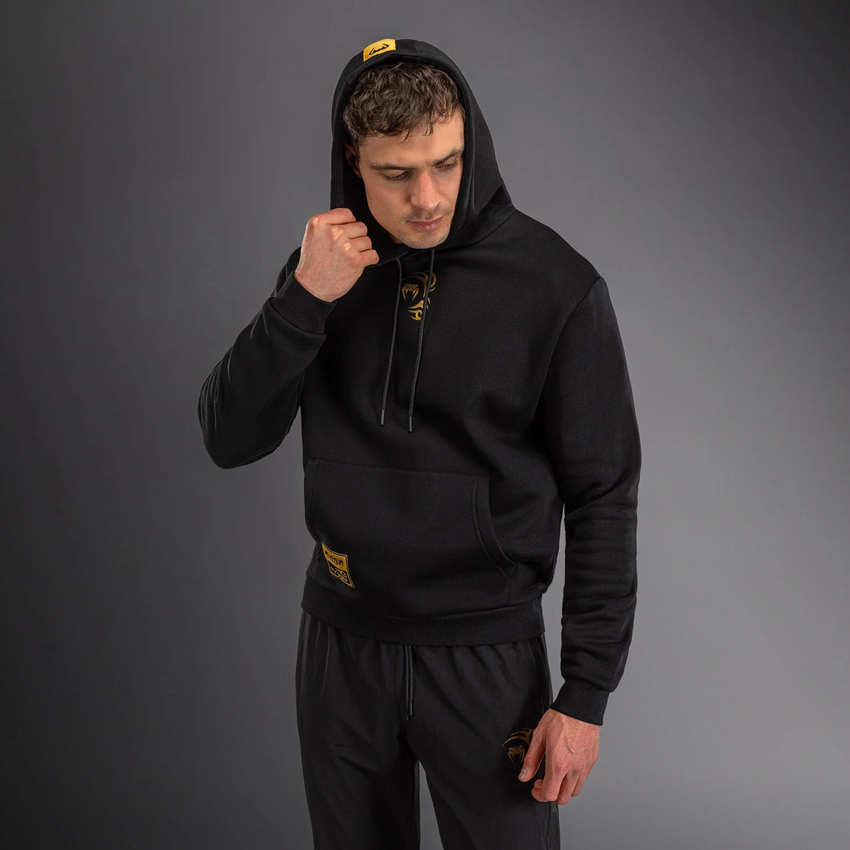 Venum x Mike Tyson Tiger Black/Gold Kapucar