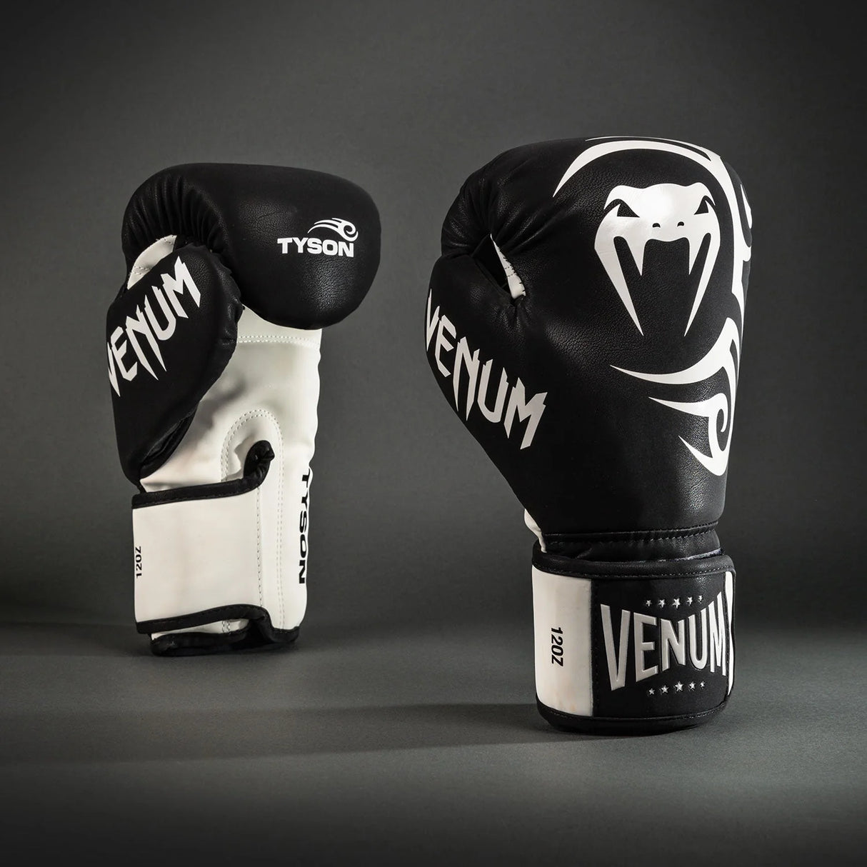 Venum x Mike Tyson Replica Deep Black/Optical White Rokavice Za Boks