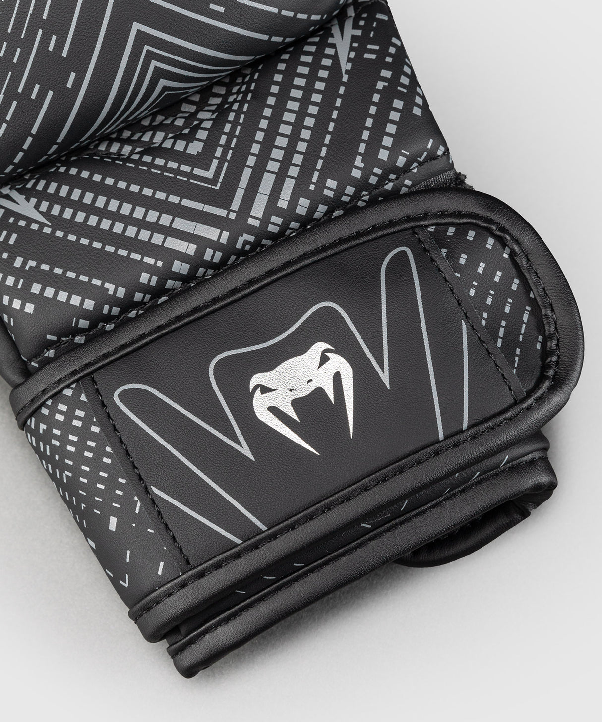 Venum Midnight Fury Black/Grey/Silver MMA sparing rokavice