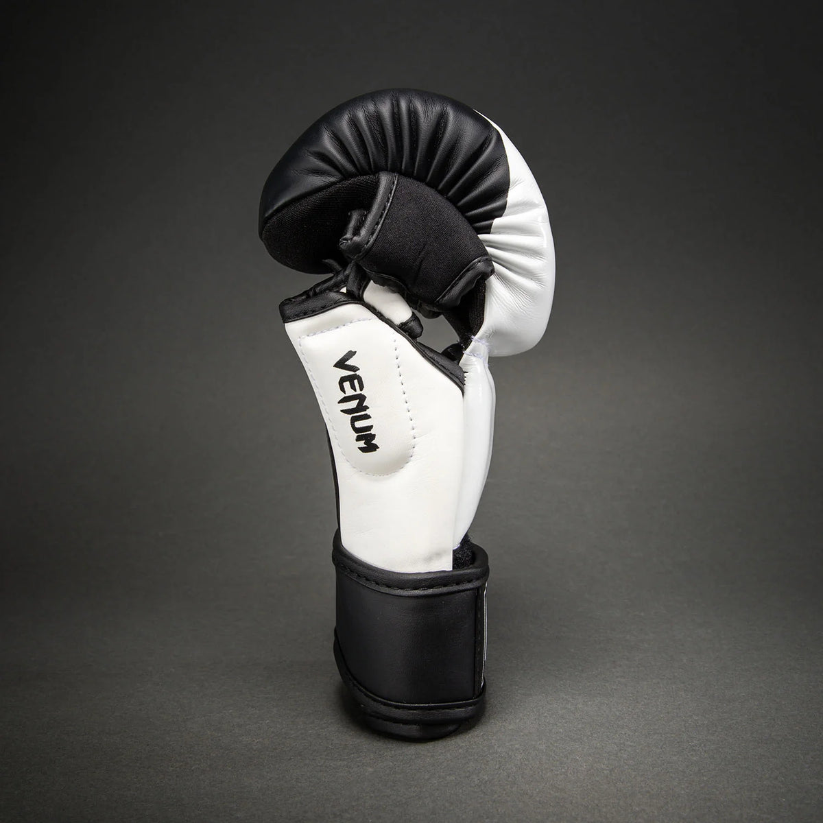 Venum Attack 2.0 Black/White sparing rukavice