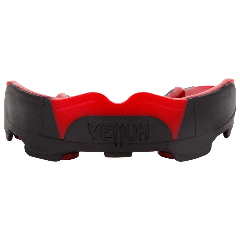 Venum Predator Black/Red ščitnik za zobe