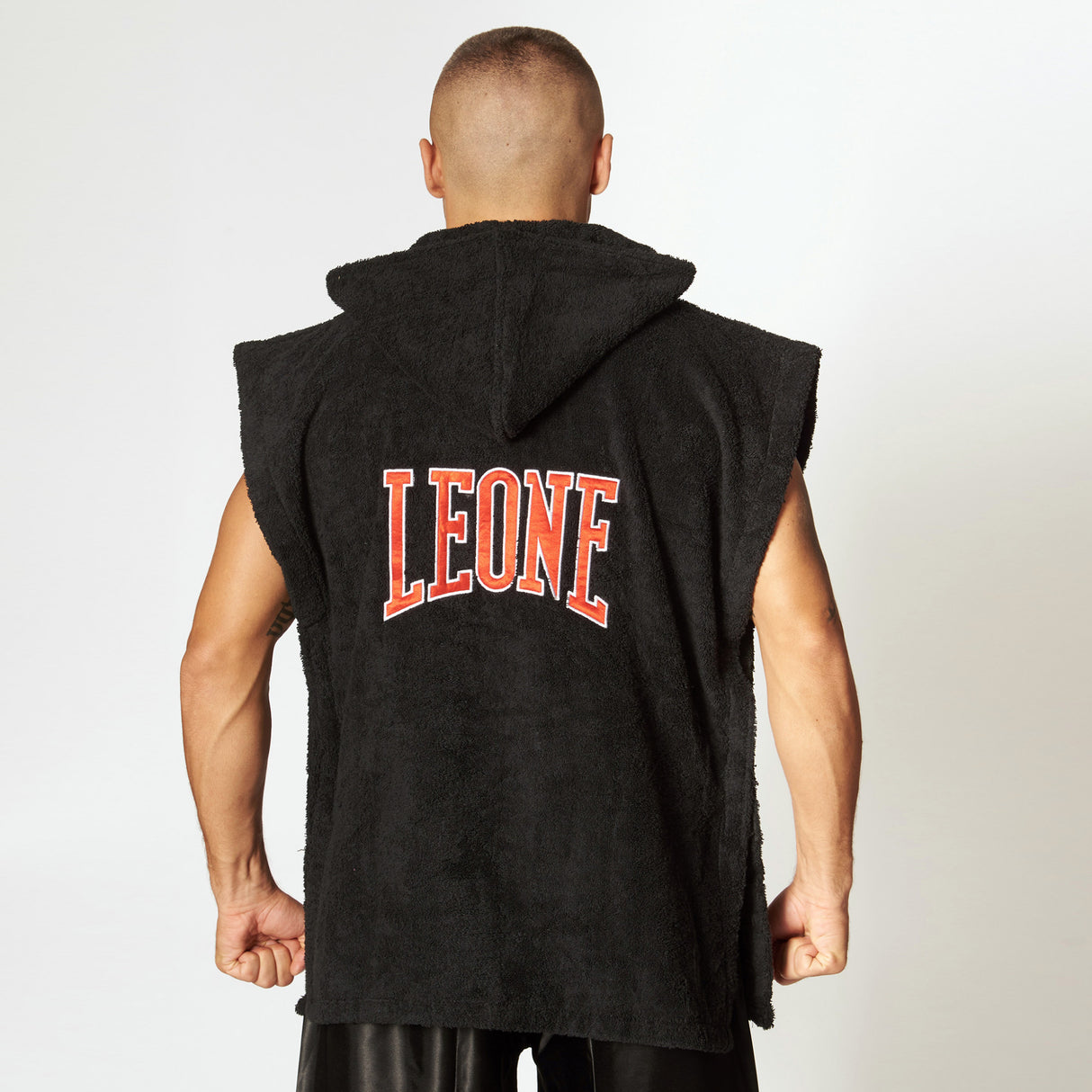 Leone 1947 AB778 Black pončo