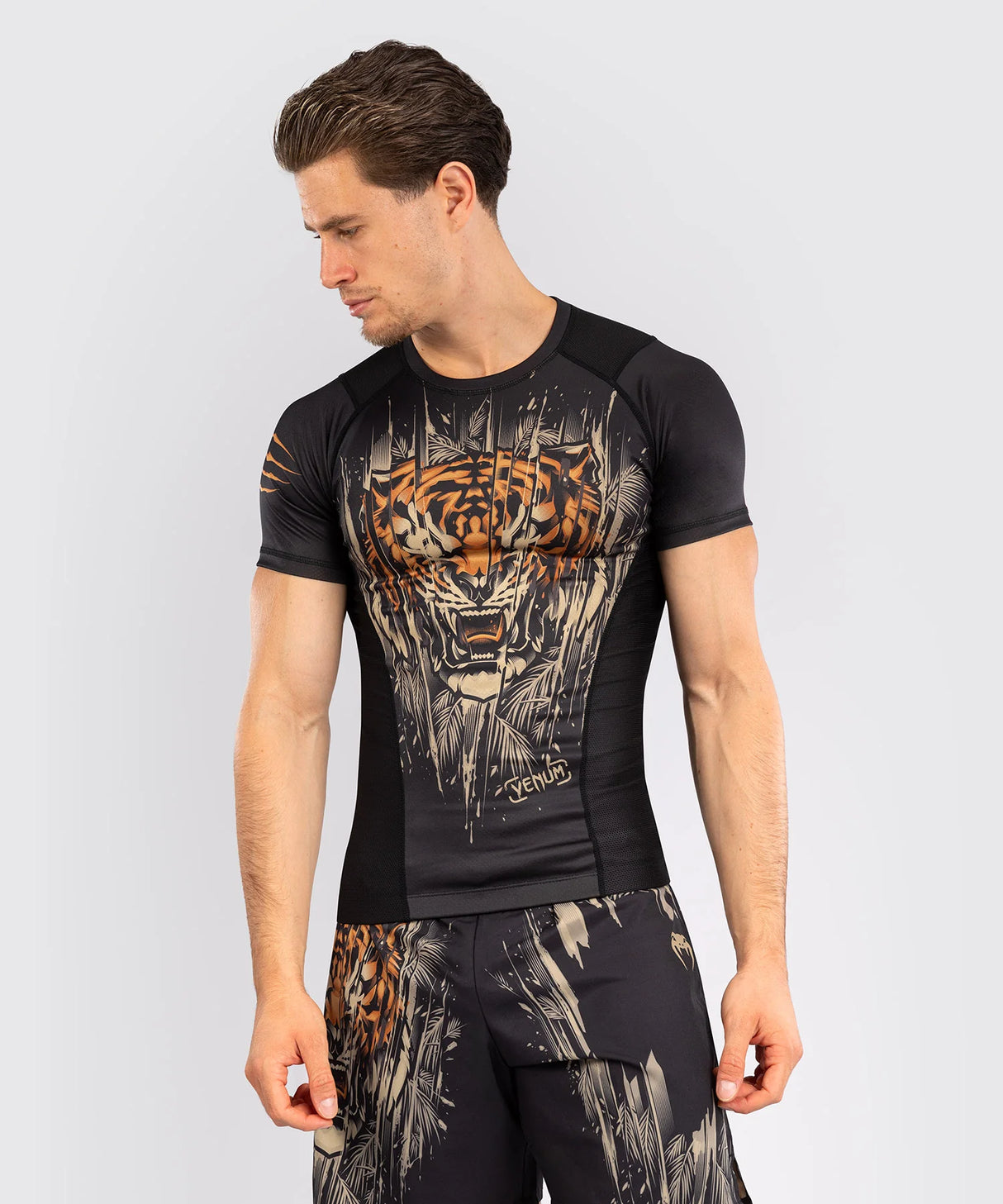 Venum Tiger Black/Neon Orange Rashguard Kratak Rukav