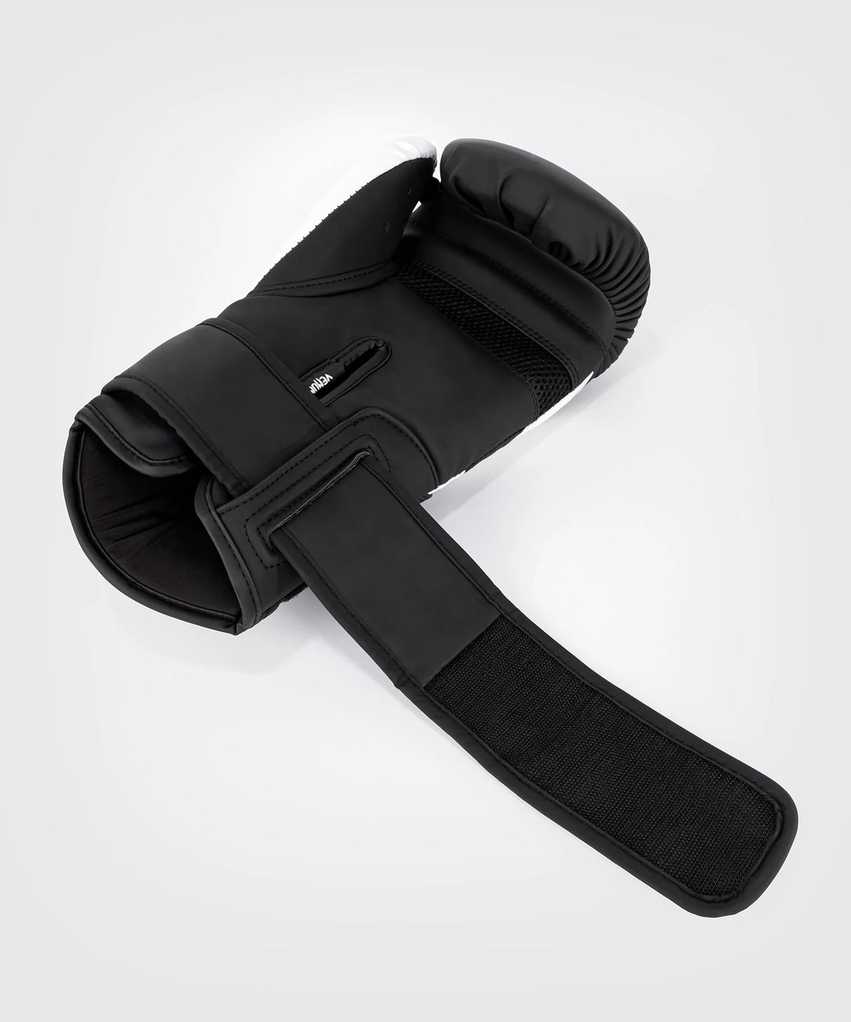 Venum Challenger 4.0 Black/White rokavice za boks