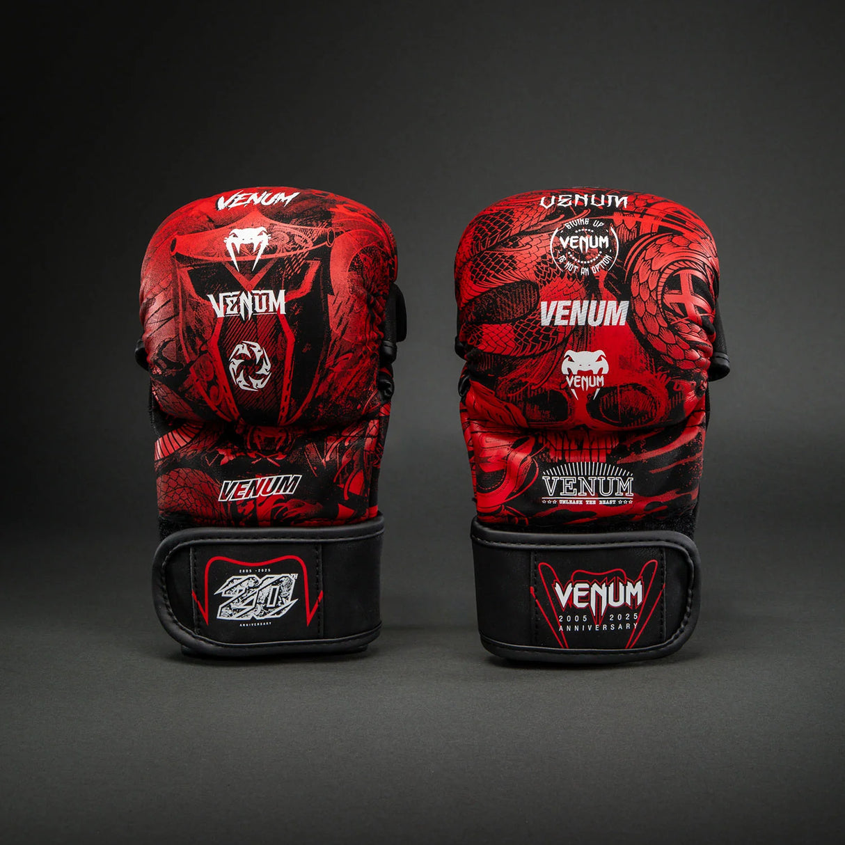 Venum 20th Anniversary Black/Red MMA sparing rukavice