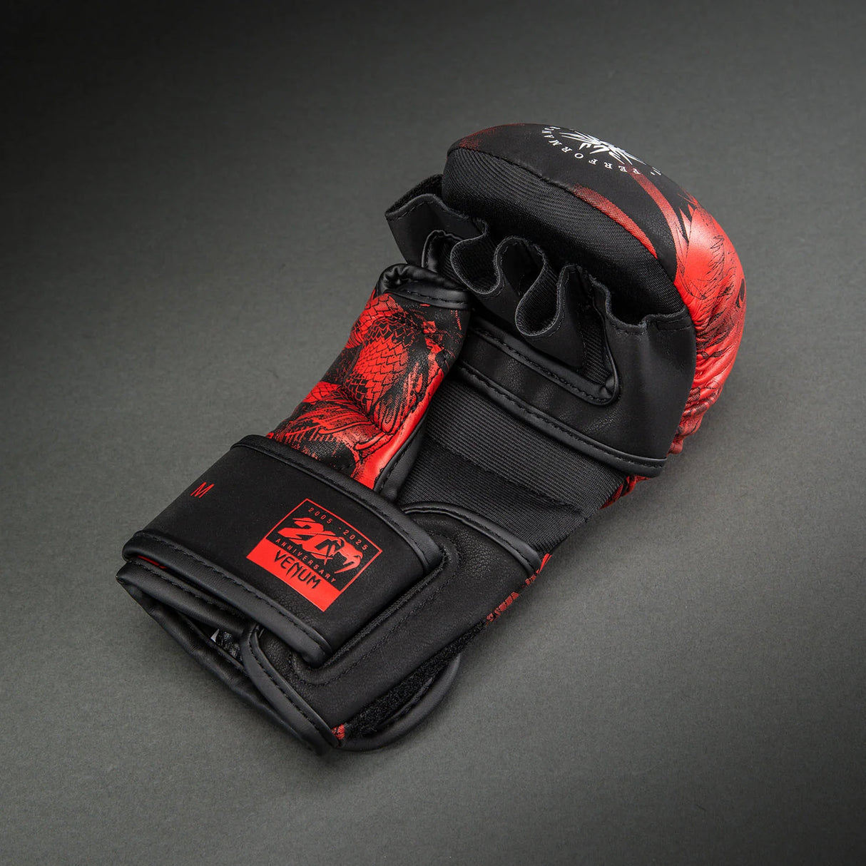 Venum 20th Anniversary Black/Red MMA sparing rukavice