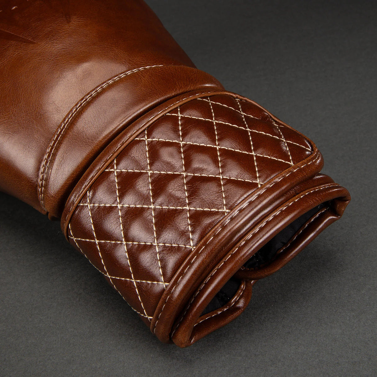 Venum Impact Classic Shiny Havana rokavice