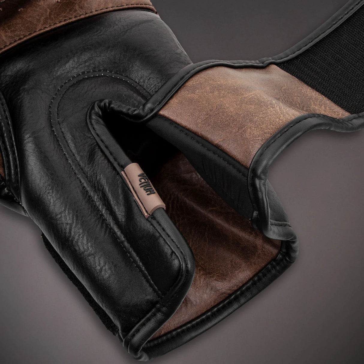 Venum Impact rukavice za boks