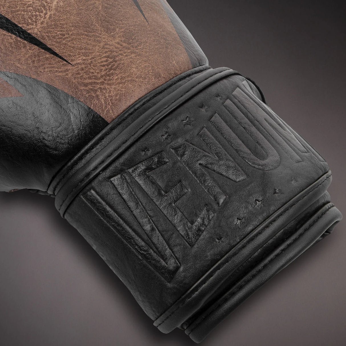 Venum Impact rukavice za boks