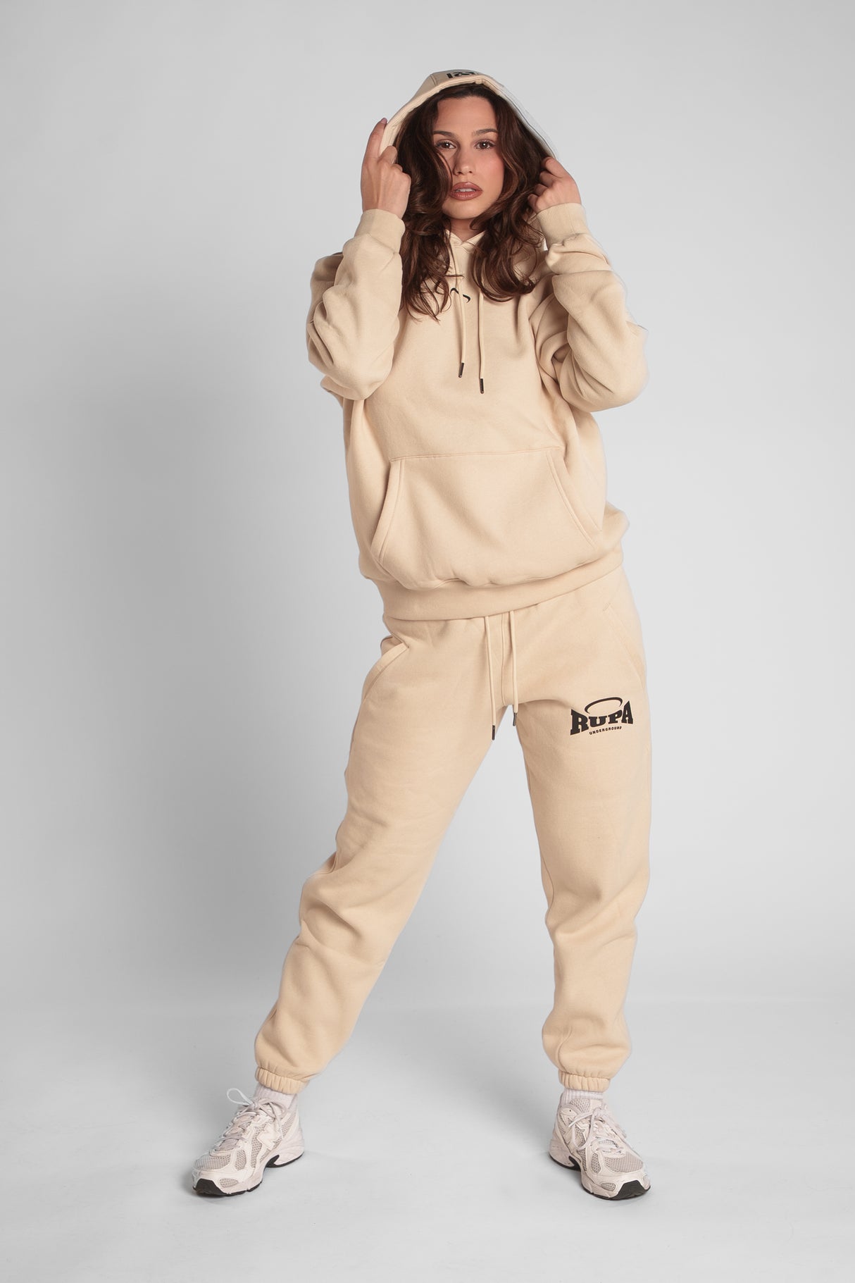 RUPA I BLKN01 I BEIGE/BLACK I HOODIE