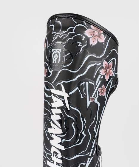 Venum x Tawanchay Black/White Ščitniki za golen in nart