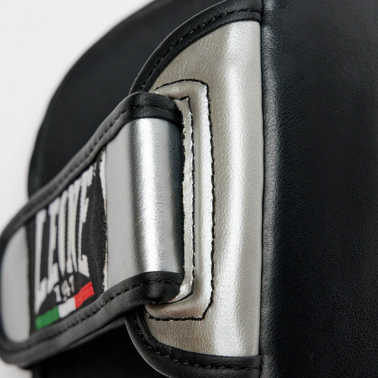 Leone 1947 PT135 Smart Black štitnici za potkoljenicu i stopalo