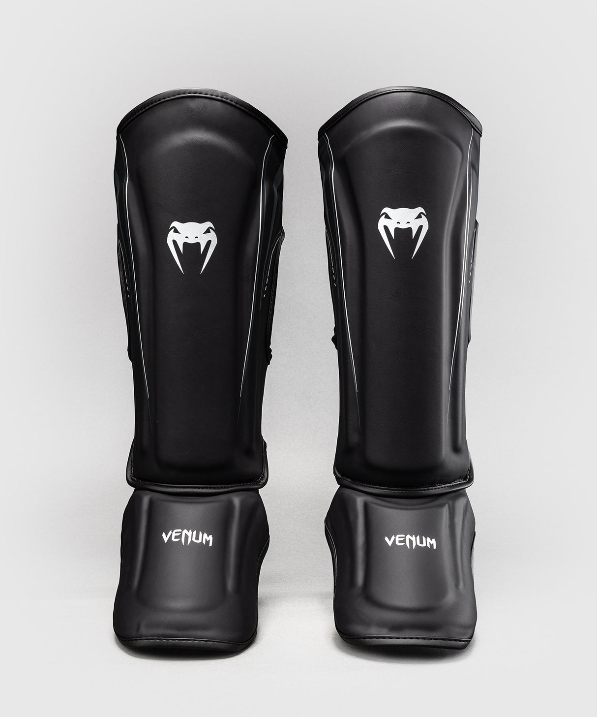 Venum Streamline Shin Guards - Black/White