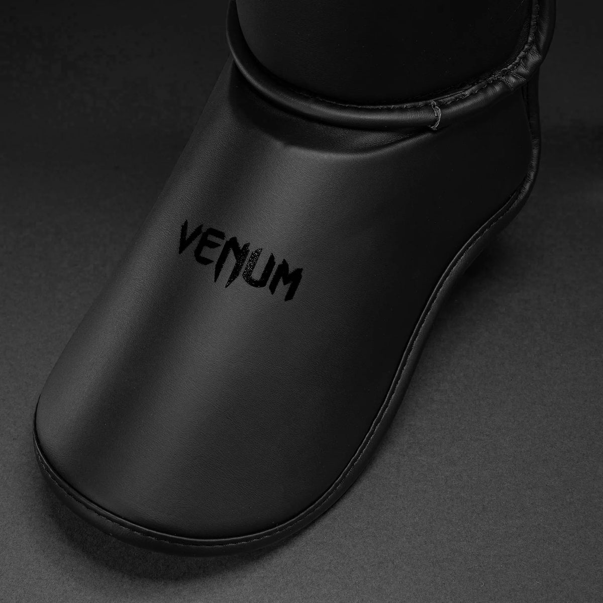 Venum Contender 1.5 Black ščitniki za golen/nart
