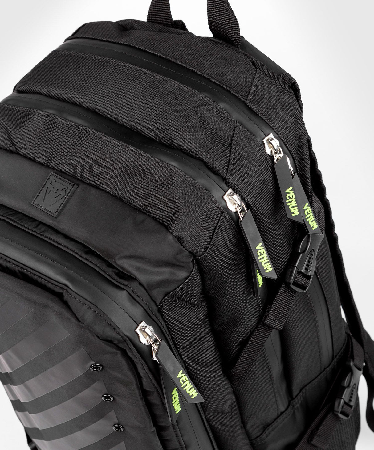 Venum Stripes nahrbtnik