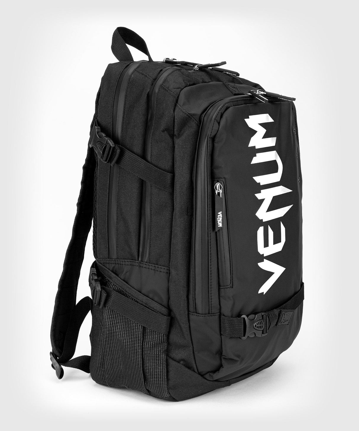 Venum Challenger Pro Evo Black/White ruksak
