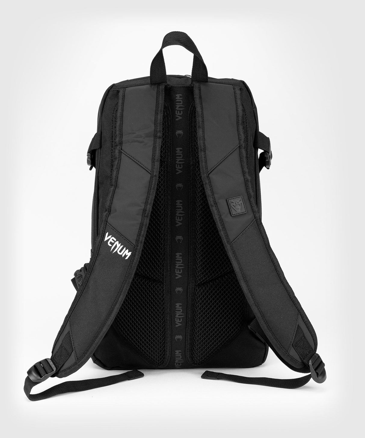 Venum Challenger Pro Evo Black/White ruksak