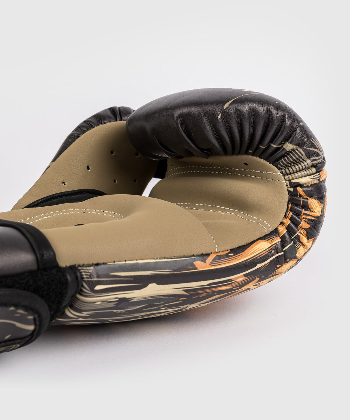 Otroške Venum Tiger Black/Neon Orange rokavice