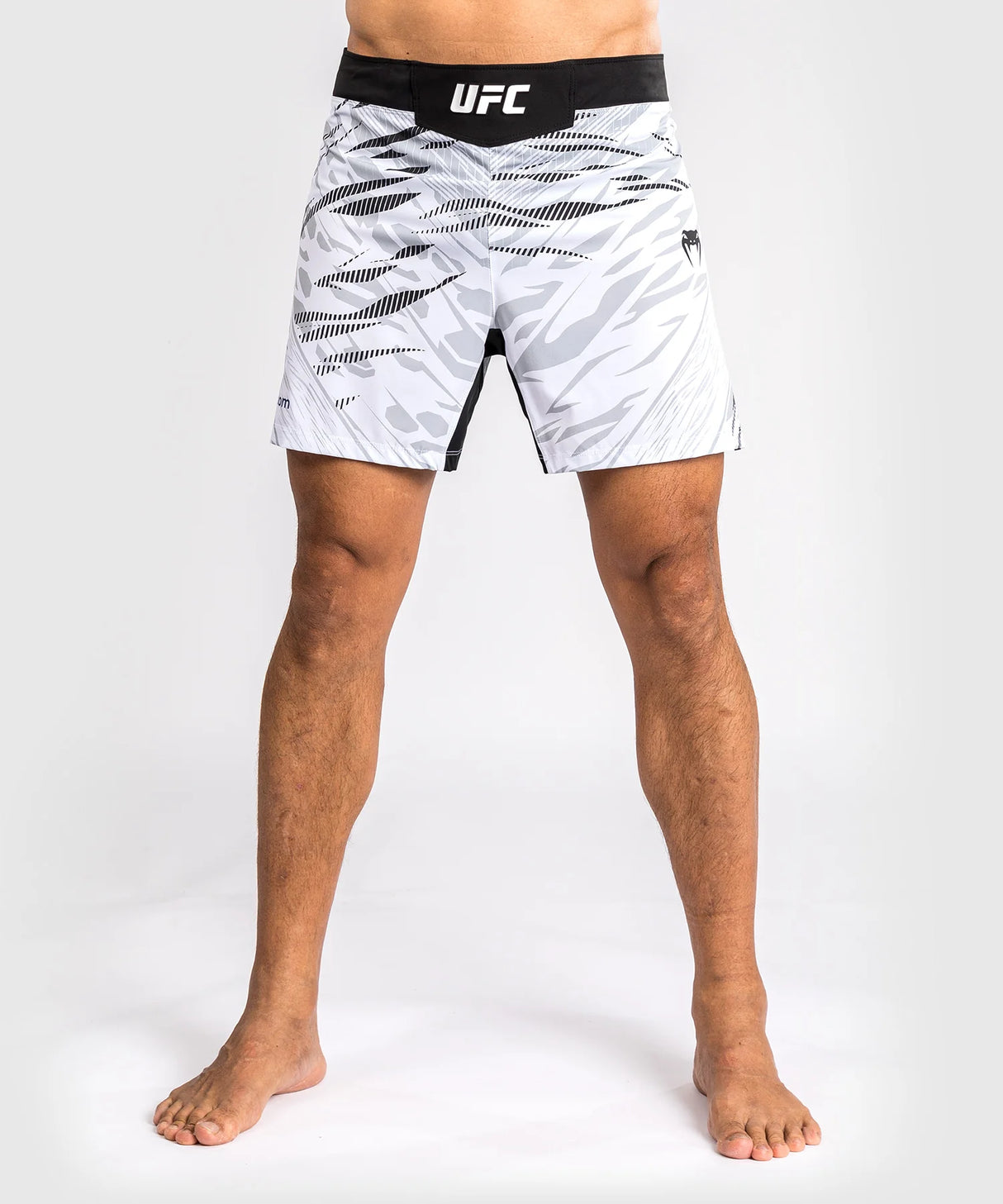 UFC Fusion by Venum Authentic Fight Night Men’s Short Fit White Hlačke za MMA