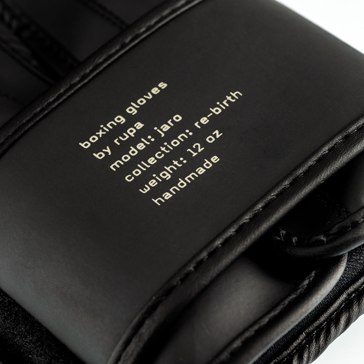 RUPA Jaro I Jet Black / Beige I boxing gloves