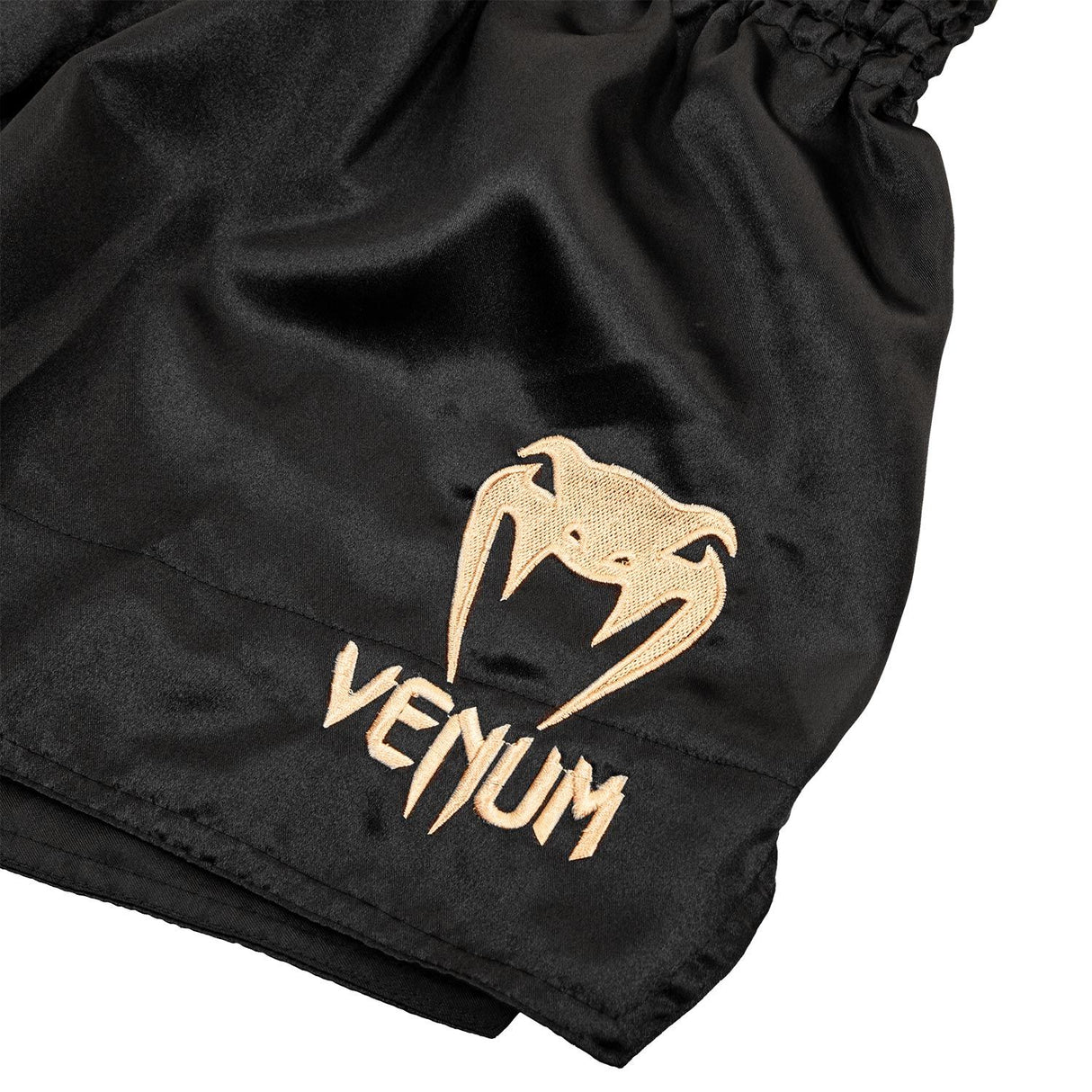 Venum Muay Thai Classic Black/Gold hlačke za tajski boks