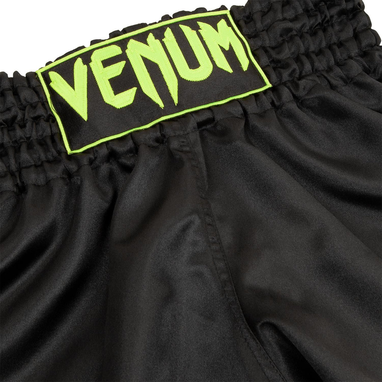 Venum Muay Thai Classic Black/Neo Yellow hlačke za tajski boks