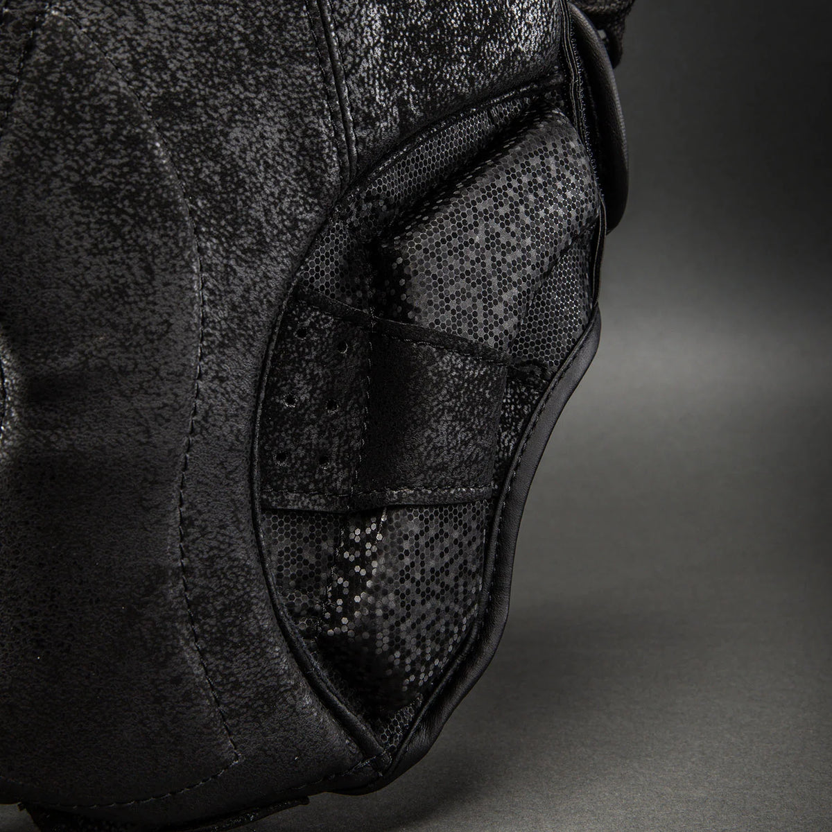 Venum Stone 2.0 Black čelada 