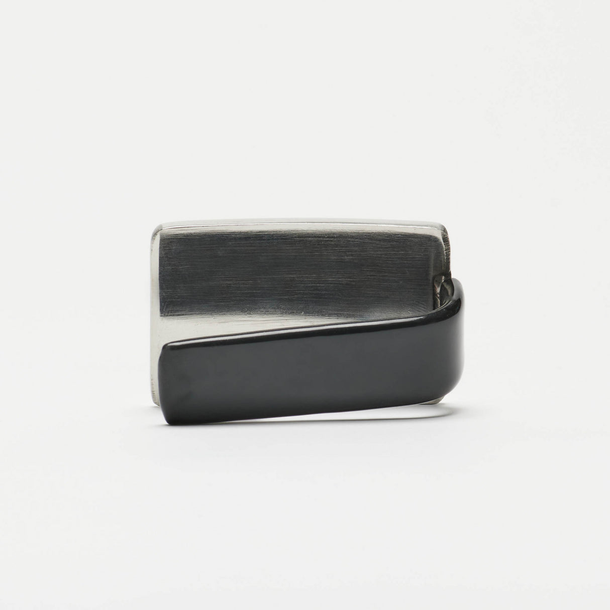 Leone 1947 Steel ploščica proti hematomom