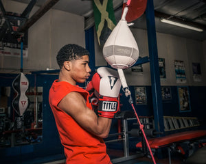 Title Professional Gel Series Black/White/Red rokavice za boks