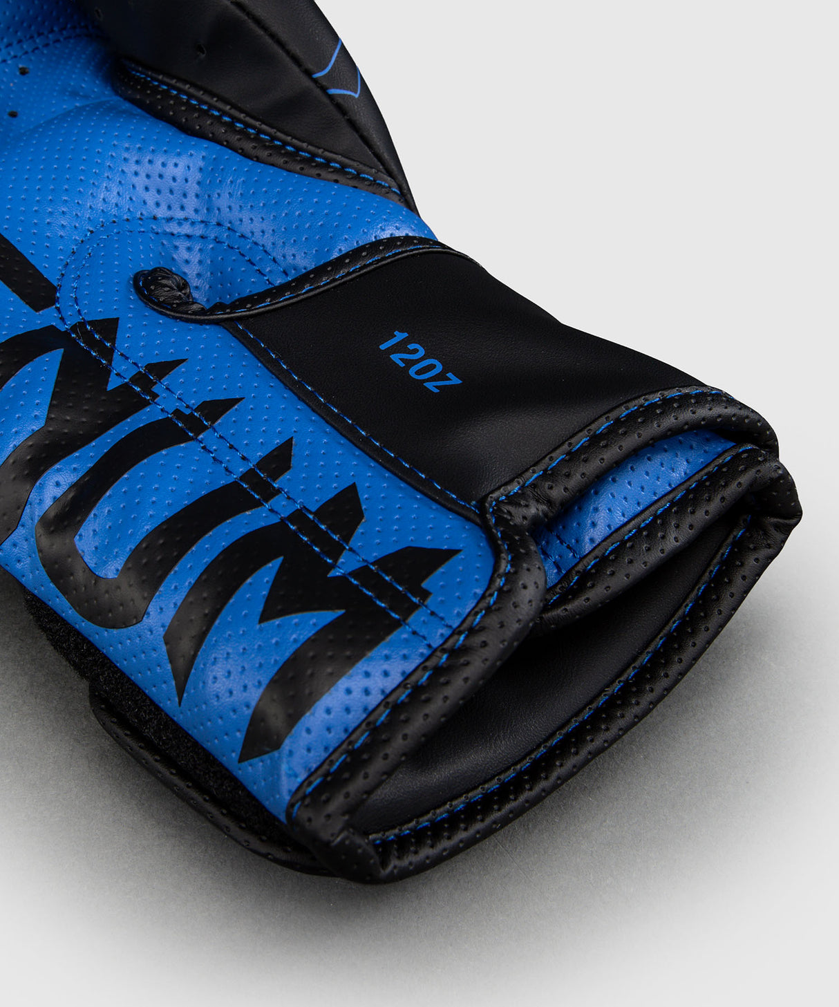 Venum Thunder Dragon Black/Royal Blue rokavice