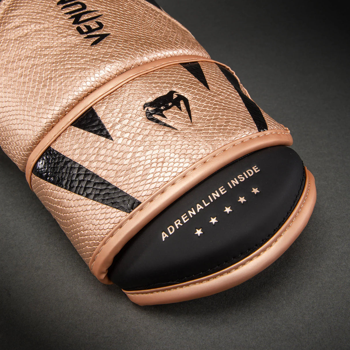 Venum Challenger 4.0 Scales Pearly Pink/Black rokavice za boks