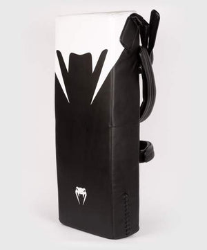 Venum Satchel Black/White Ščit fokuser