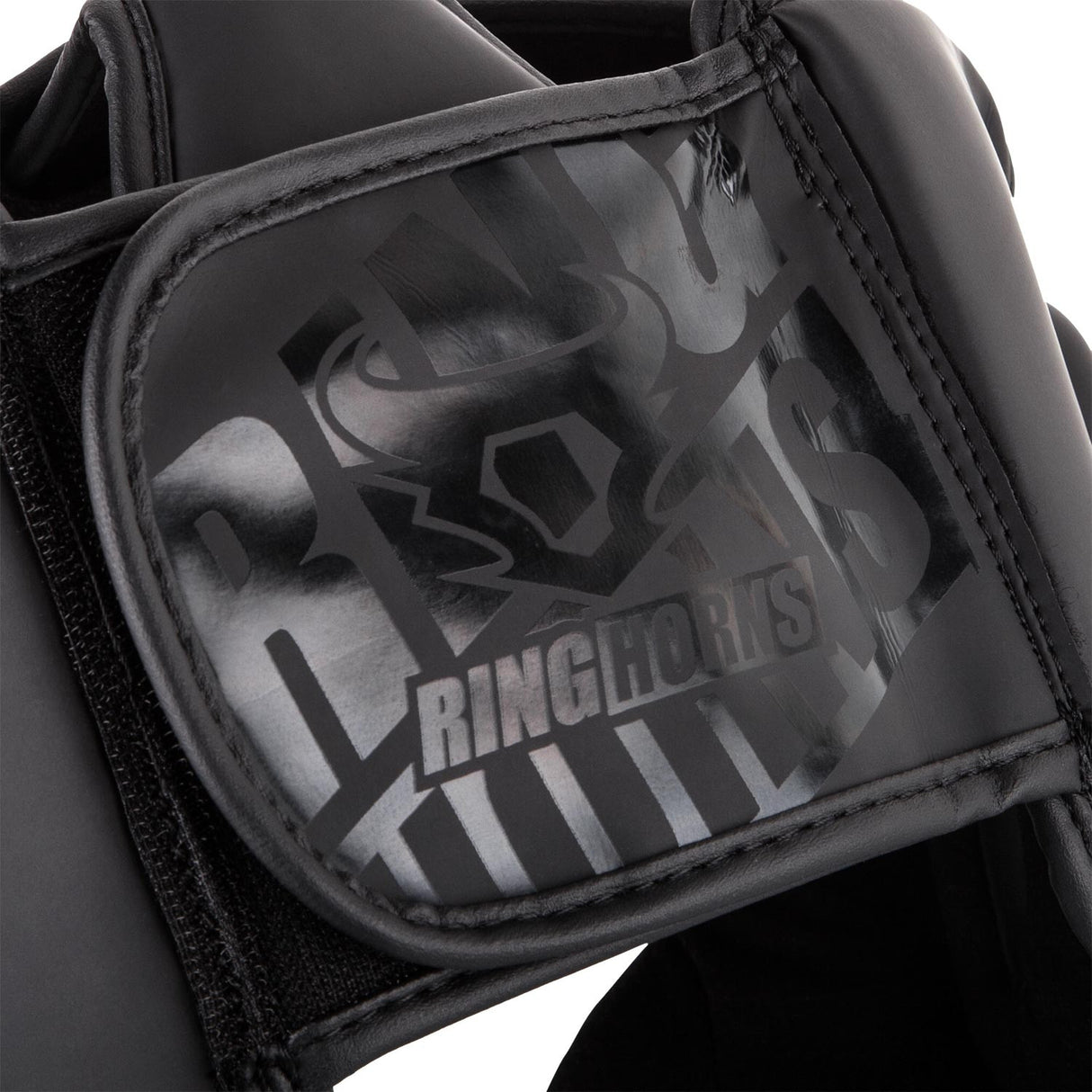 Ringhorns Charger Black/Black čelada