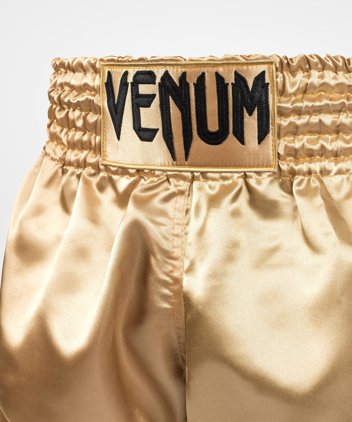Venum Muay Thai Classic Gold/Black hlačke za tajski boks
