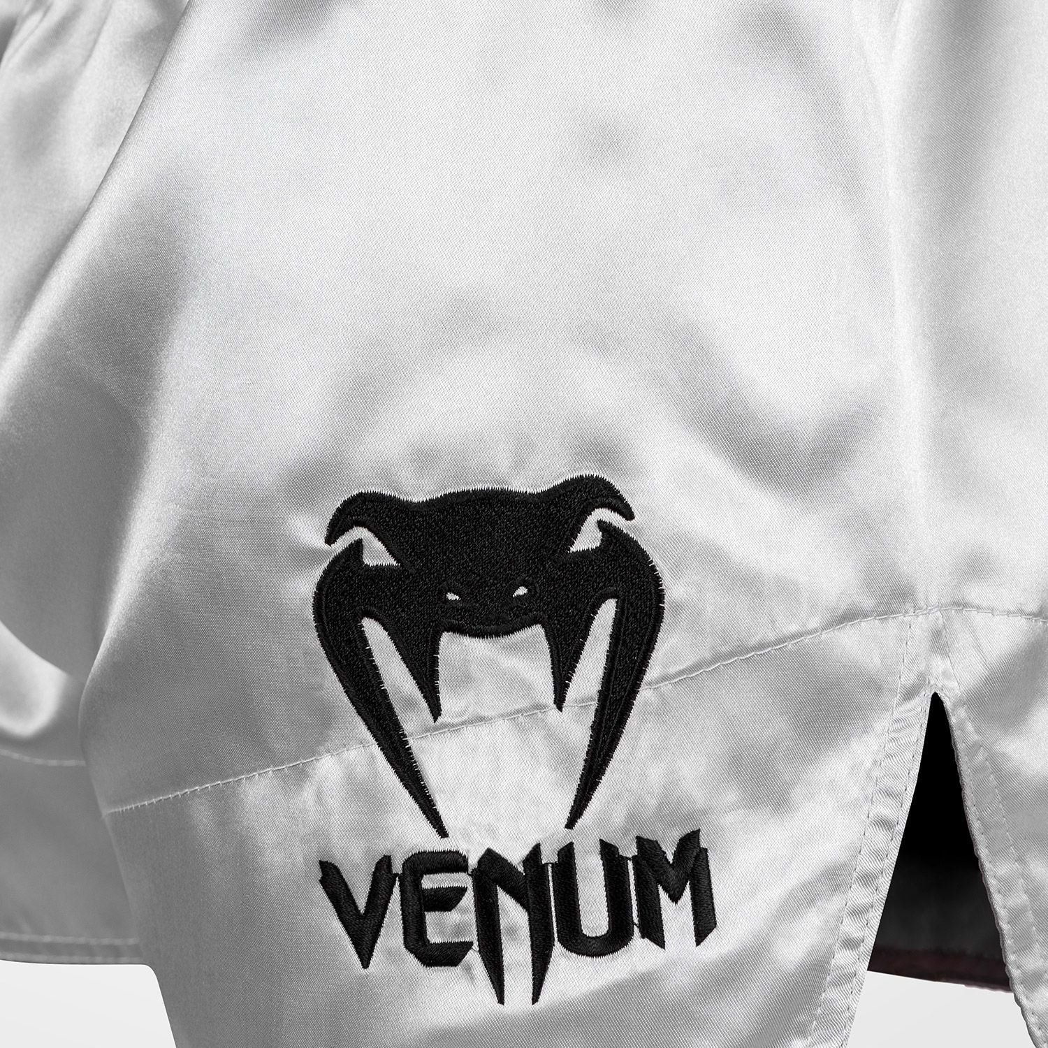 Venum Muay Thai Classic Silver/Black hlačke za tajski boks