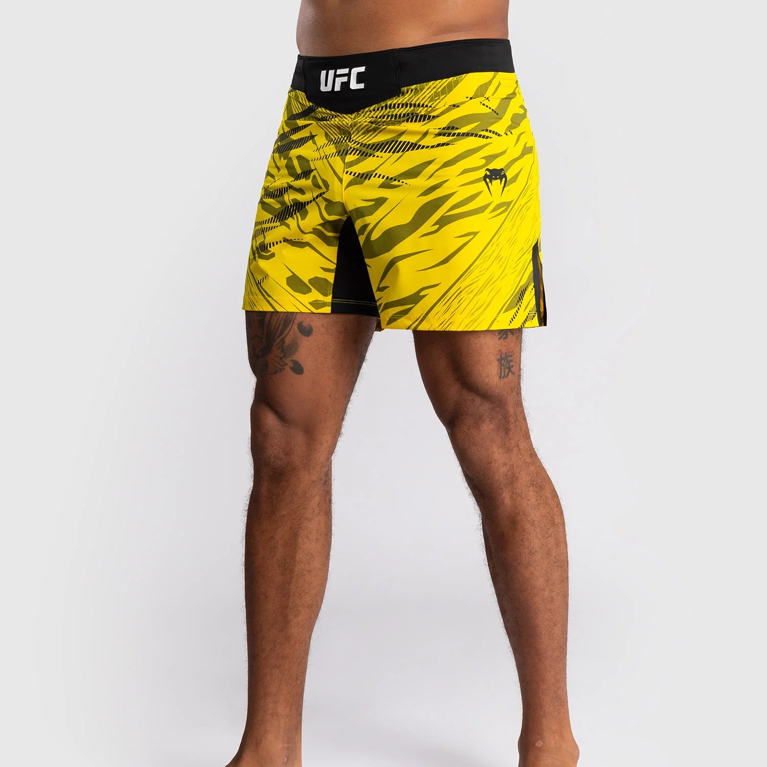 UFC Fusion by Venum Authentic Fight Night Men’s Short Fit Yellow Hlačke za MMA