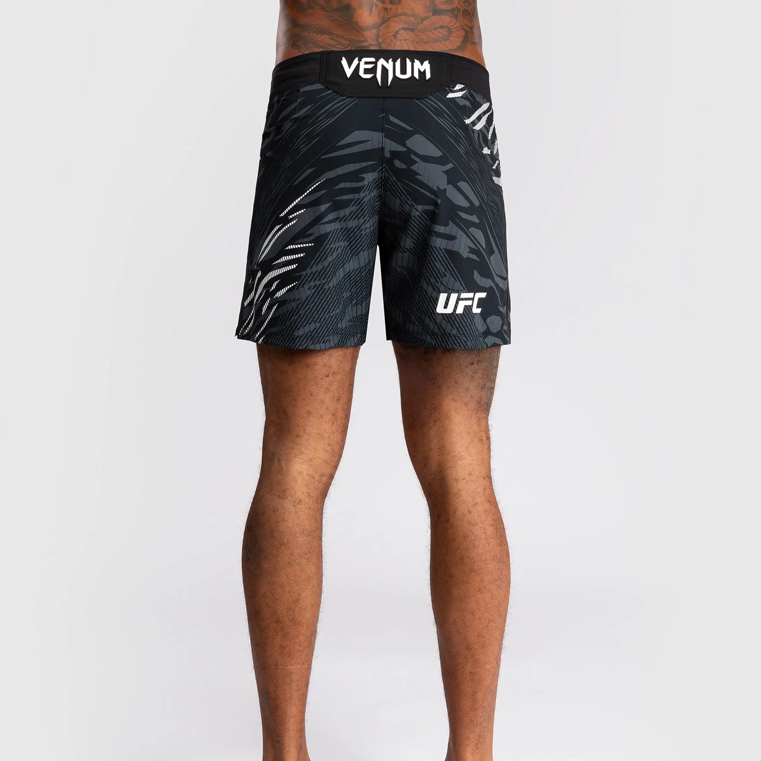 UFC Fusion by Venum Authentic Fight Night Men’s Short Fit Black Hlačke za MMA